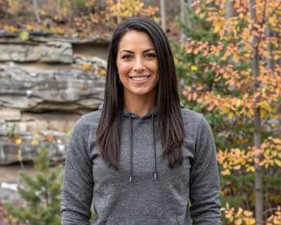 Brittany, a 34-year-old brunette in a hoodie at an Illinois state park, featured on MileDating trucker dating